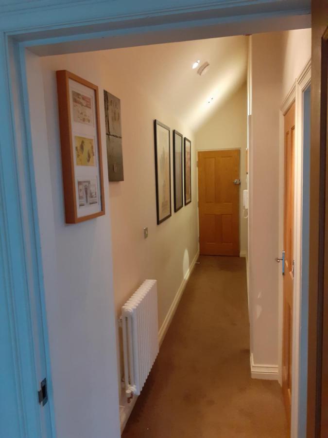Modern 2Nd Floor 1 Bed Apartment In The Heart Of 랜디드노 외부 사진